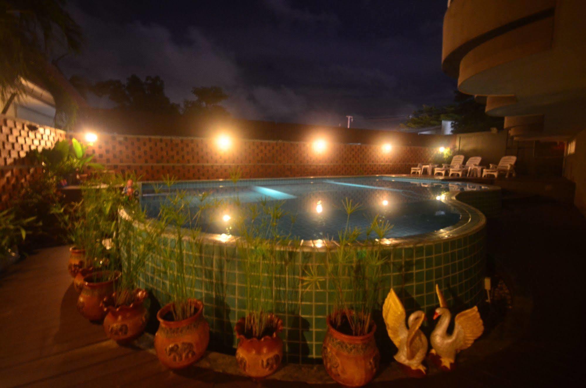 Go Samui Hotel チャウエン エクステリア 写真